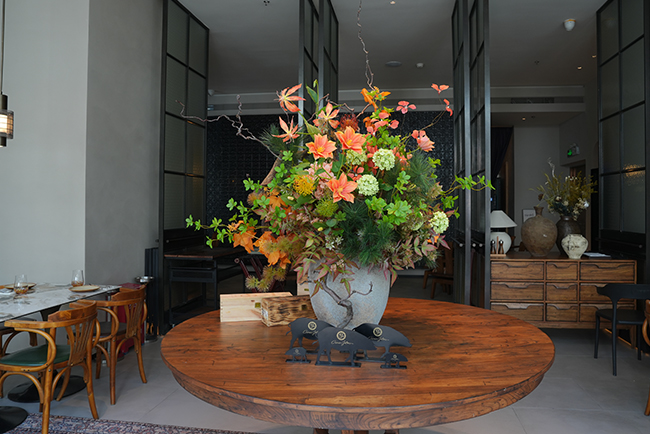 深圳Ensue餐厅鲜花花艺
